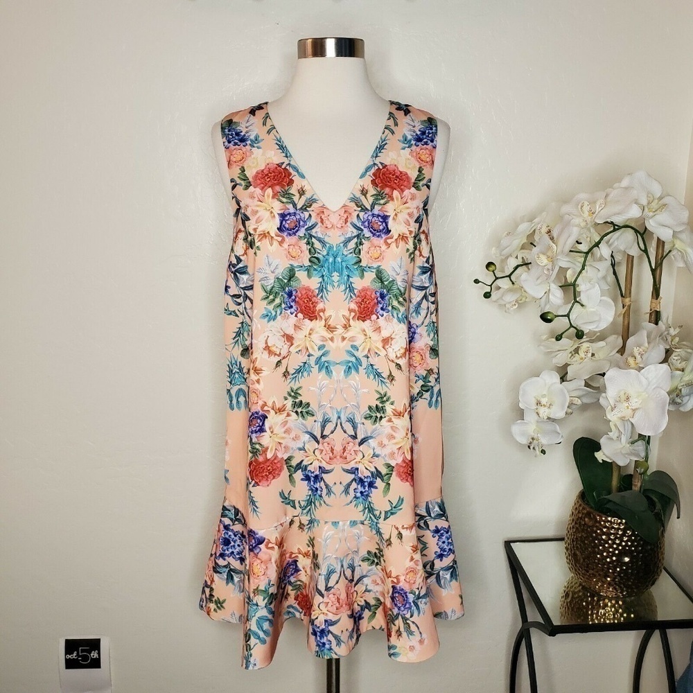 Keepsake the Label Womens V-Neck Sleeveless Dress